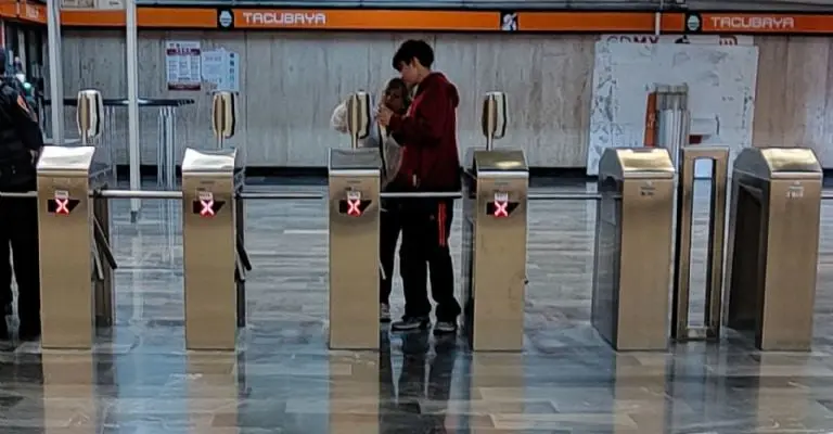 Los candidatos hablaron sobre el costo del boleto del Metro. Foto: Cuartoscuro.