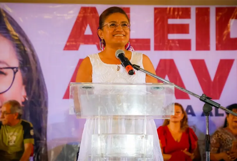 Aleida Alavez acusa a la oposici&oacute;n de querer acuchillar al pueblo por la espalda