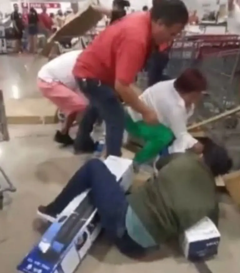 Los hechos ocurrieron en una sucursal de Costco en Celaya Créditos: Especial