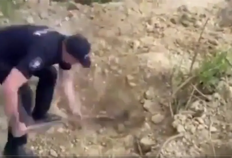 Rescatan a hombre enterrado vivo Rescatan a hombre enterrado vivo