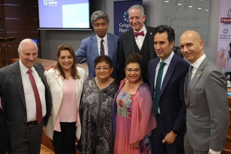 Clara Brugada se reúne con el Colegio de Notarios de la Ciudad de México - Cortesía