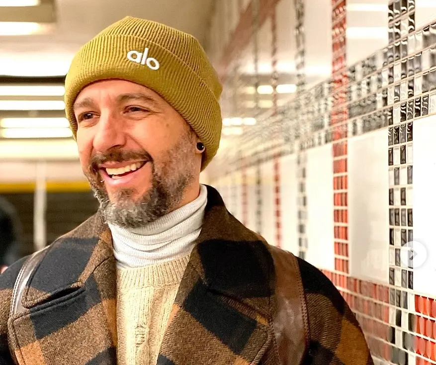 Ahora tiene 45 a&ntilde;os y mantiene un noviazgo con Angie Taddei.