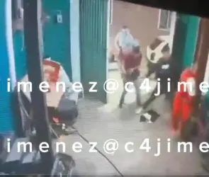 Filtran video del hijo de El Ojos golpeando con armas largas a un hombre antes de ser detenido