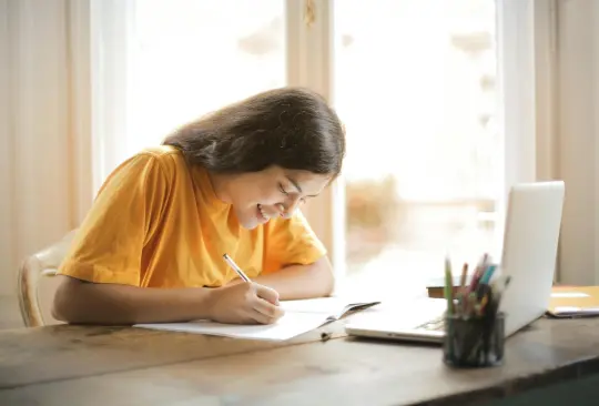 ¿Se suspenden las clases por el Día del Estudiante?