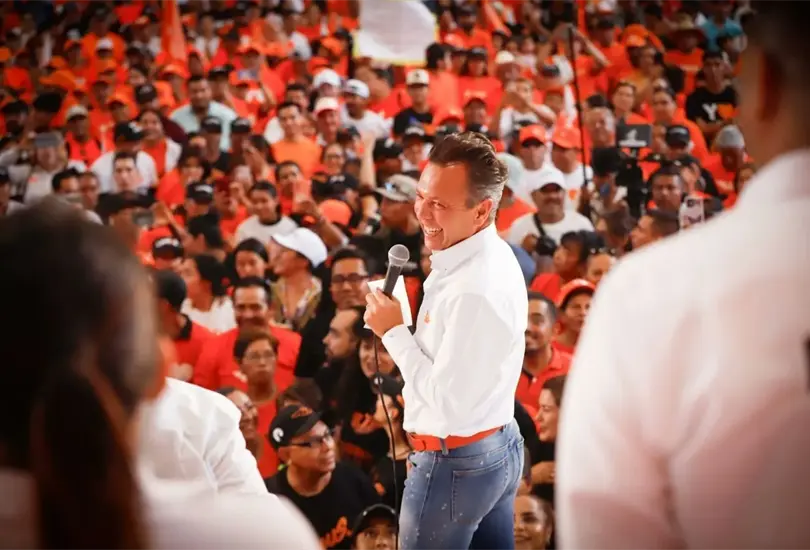 Pablo Lemus promete construir el hospital en Zapotl&aacute;n El Grande