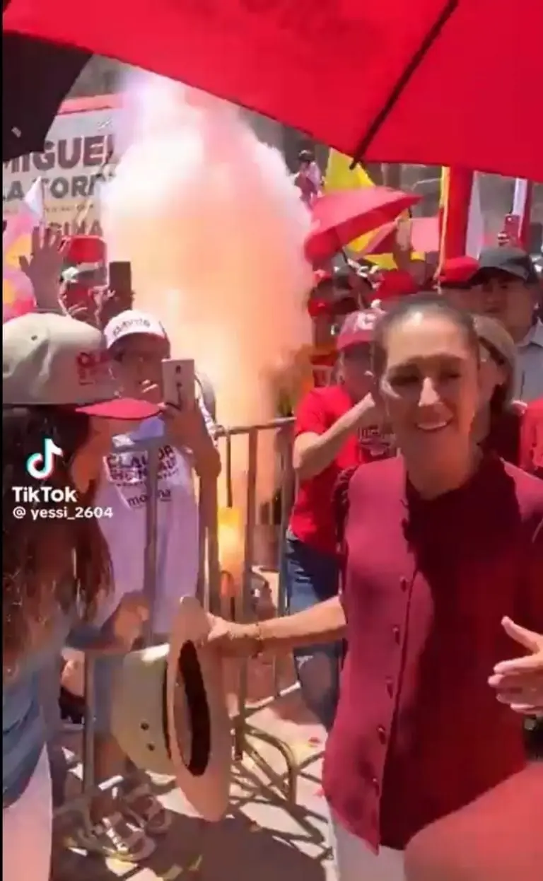 Explota caja de pirotécnica en evento de Sheinbuam - Captura de pantalla