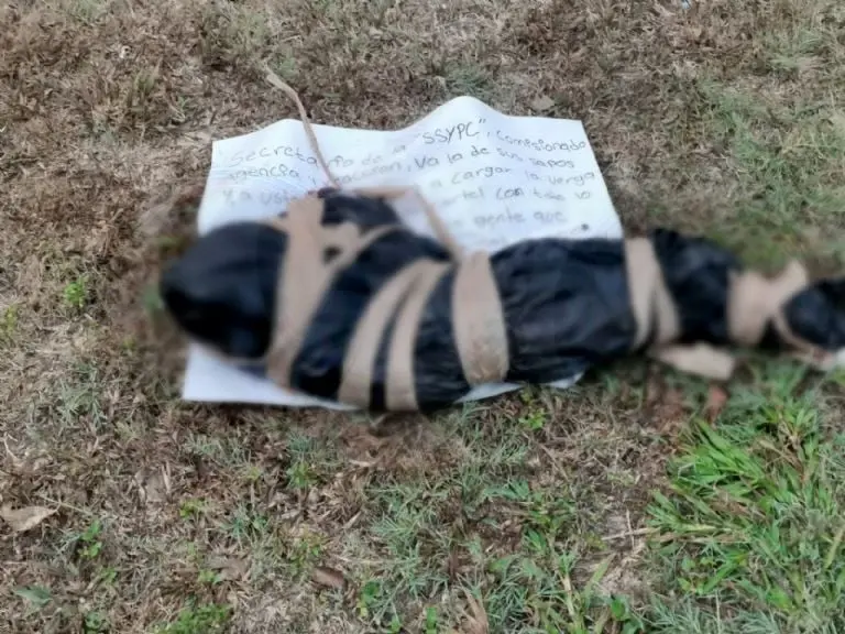 Encuentran cuerpos decapitados en Tabasco con