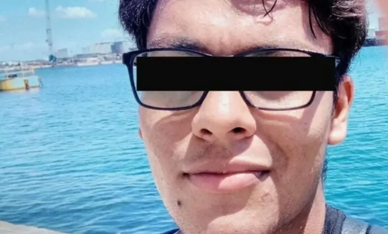 Jorge Shaddai Rodríguez Ayala fue encontrado sin vida en el techo de una plaza comercial Créditos: Especial