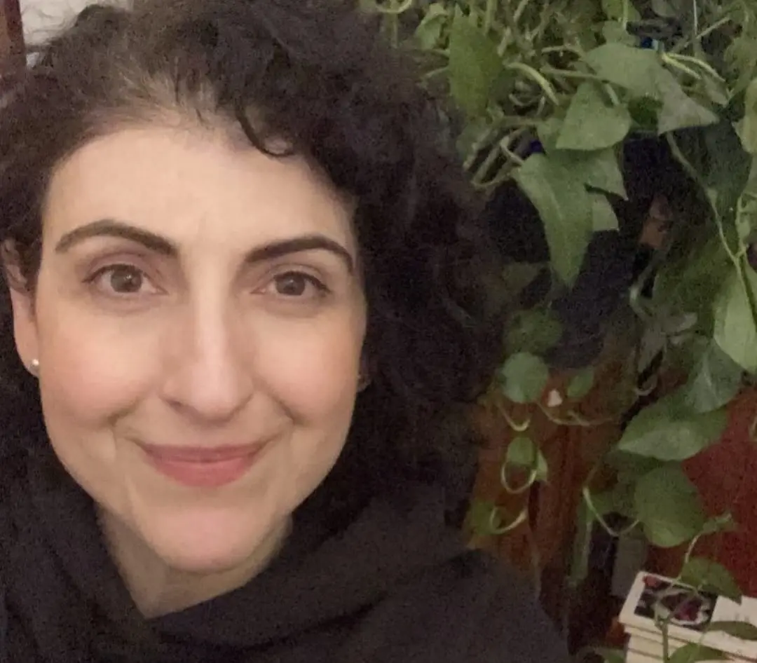 Ha participado en más de 25 obras de teatro.