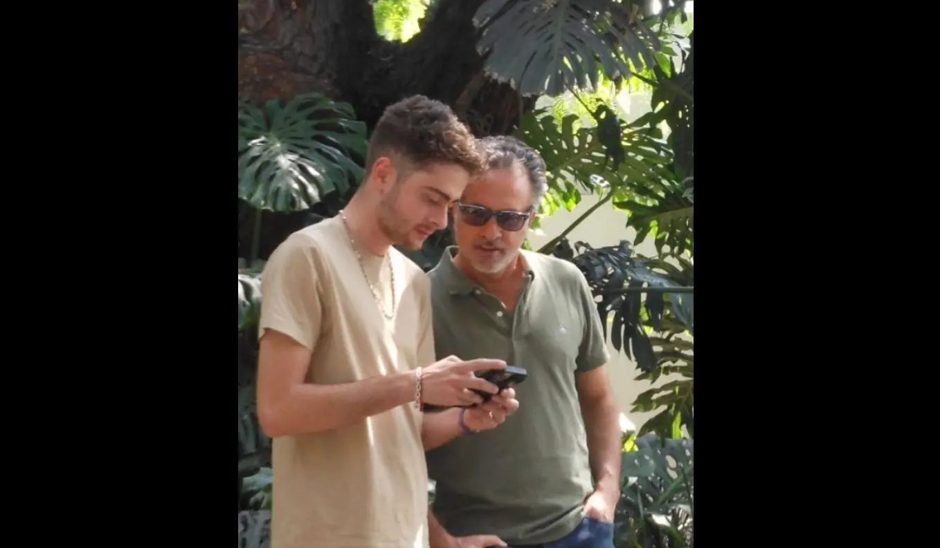 Aunque Ernesto Zedillo Jr. no se dedica a la política, la actriz sorprendió al dar a conocer que su hijo Nicolás era nieto del expresidente de México. Fue hasta hace poco que hubo un acercamiento entre Nicolás Buenfil y su familia paterna.