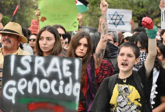 Los manifestantes piden la salida de la embajada de Israel en México