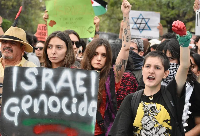 Los manifestantes piden la salida de la embajada de Israel en M&eacute;xico