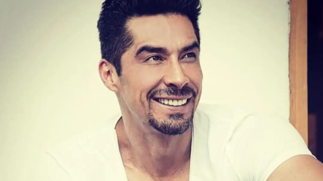 Se conocieron cuando Ingrid Coronado se uni&oacute; al grupo 'Garibaldi'. En 1998 se casaron y fruto de su matrimonio naci&oacute; Emiliano L&oacute;pez.