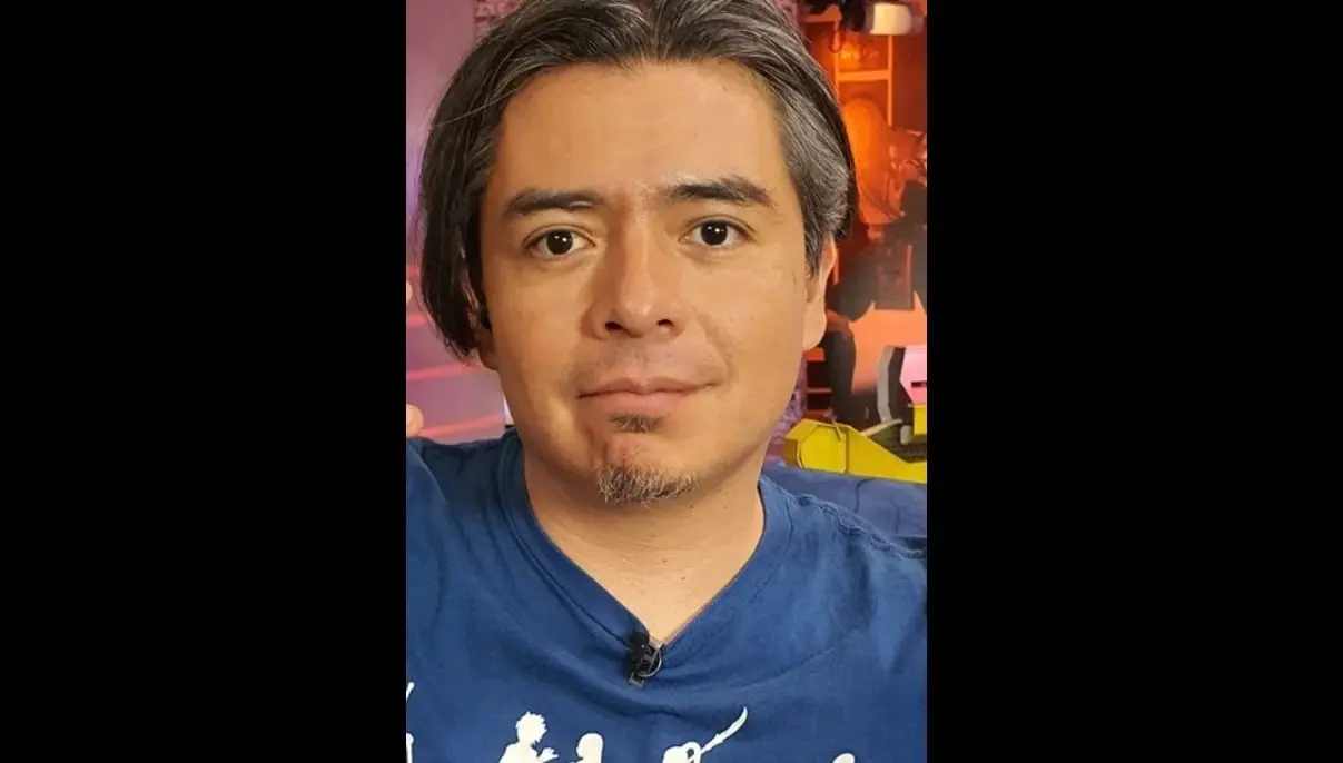 Se integró a Nintendomanía luego de la salida de Mark Tacher. 