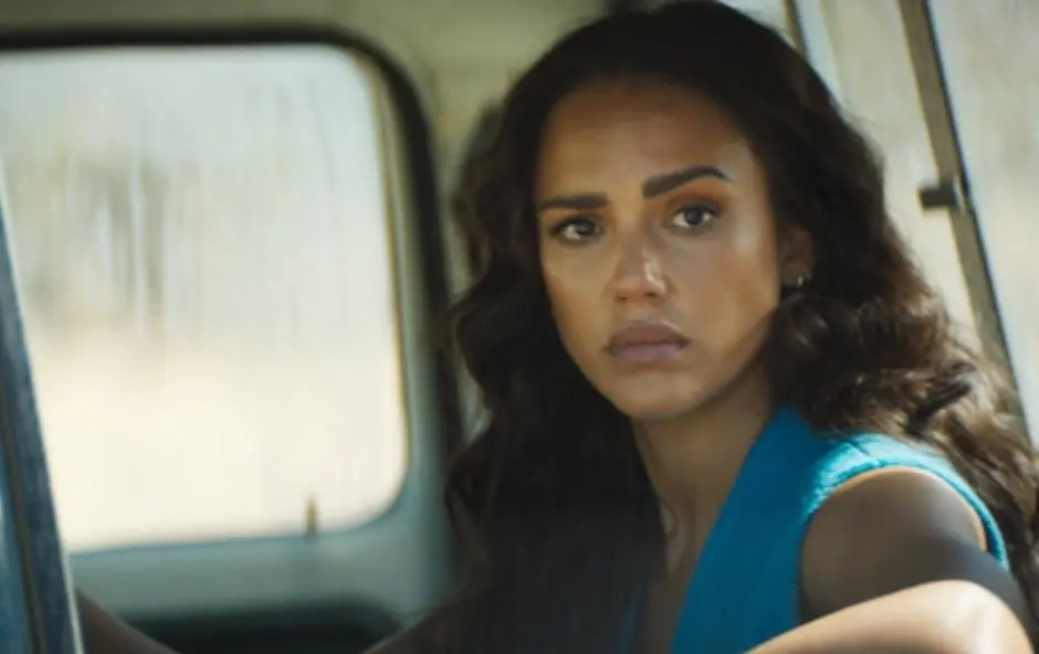 Detonantes (21 de junio). Una comando de las fuerzas especiales que vuelve a casa tras la muerte de su padre se enfrenta a una banda cuando empieza a hacer preguntas.