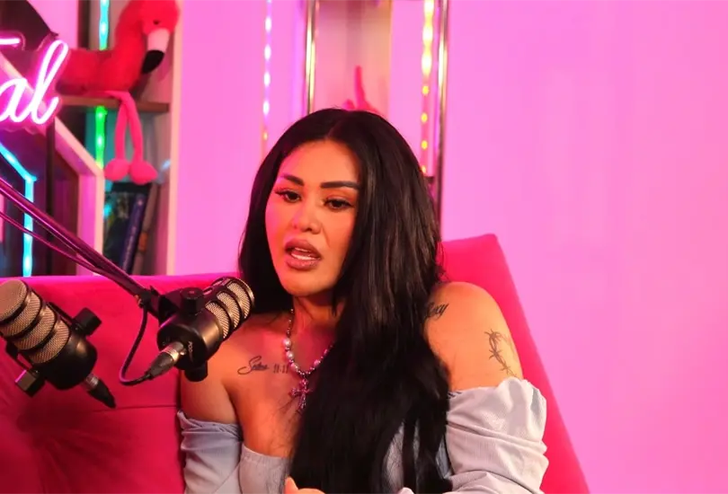 Gomita revela detalles sobre la brutal violencia que vivi&oacute; con su pap&aacute;: me agarraba a patadas