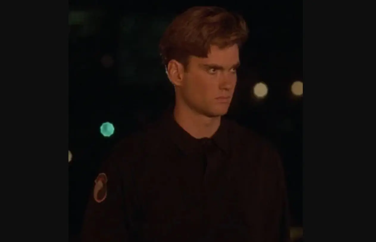 Tom O'Brien interpret&oacute; a Gabe.