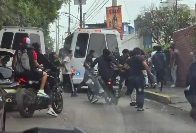Muere joven tras disputa en CCH Naucalpan; suspense clases 