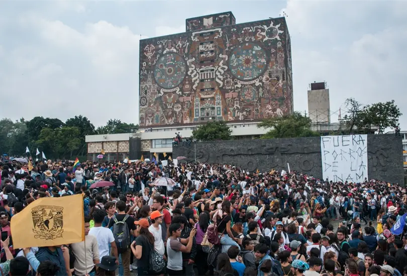 En septiembre de 2018 miles de estudiantes marcharon en Ciudad Universitaria para exigir la erradicación de estos grupos de choque En septiembre de 2018 miles de estudiantes marcharon en Ciudad Universitaria para exigir la erradicación de estos grupos de choque