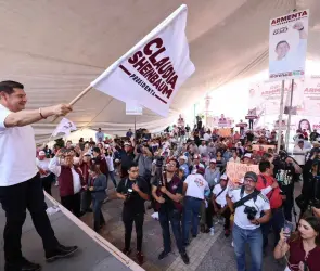 Alejandro Armenta busca fomentar estabilidad financiera a través del "Banco de la Mujer"