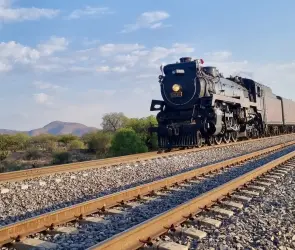 Grafiteros hacen de las suyas con "La Emperatriz" y causan retraso en su regreso a Canadá