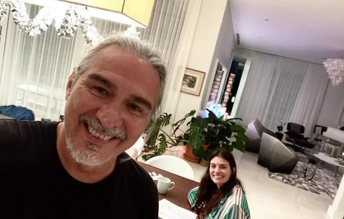 Ahora tiene 71 años y es padre de 3 hijas. Principalmente ha trabajado como productor y entre sus proyectos están las telenovelas: 'Miss XV' y 'Like, la leyenda'.