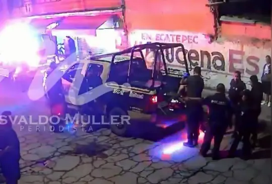 Sujeto golpea brutalmente a joven en calles de Ecatepec