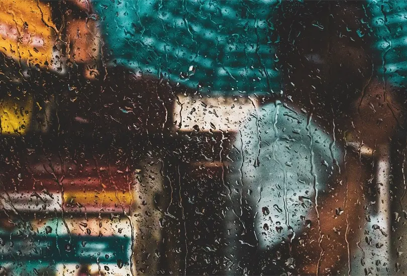 En algunas partes del mundo, la lluvia puede ser &aacute;cida debido a la contaminaci&oacute;n del aire. 