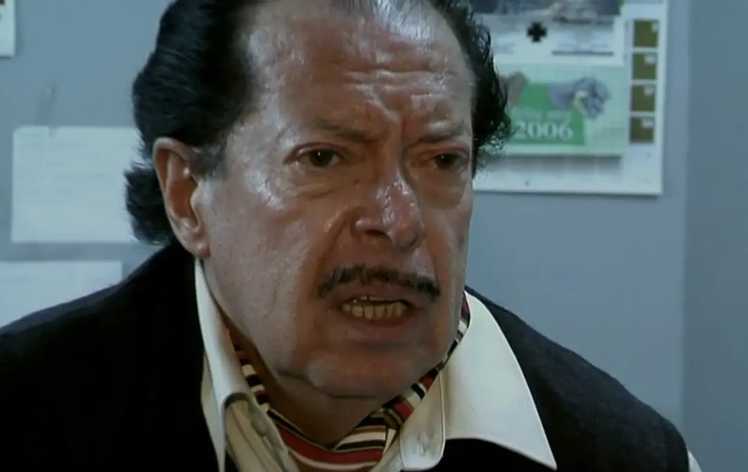 Carlos Lasarte interpretó a César, uno de los vecinos.