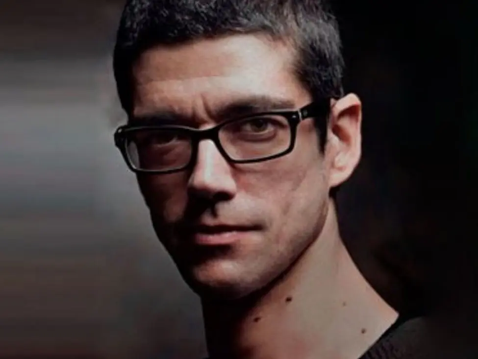 Javier Botet interpretó a la Niña Medeiros.