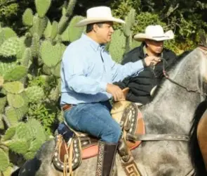 Gobernador de Guanajuato en apuros tras fuerte caída de caballo que le fractura dos costillas