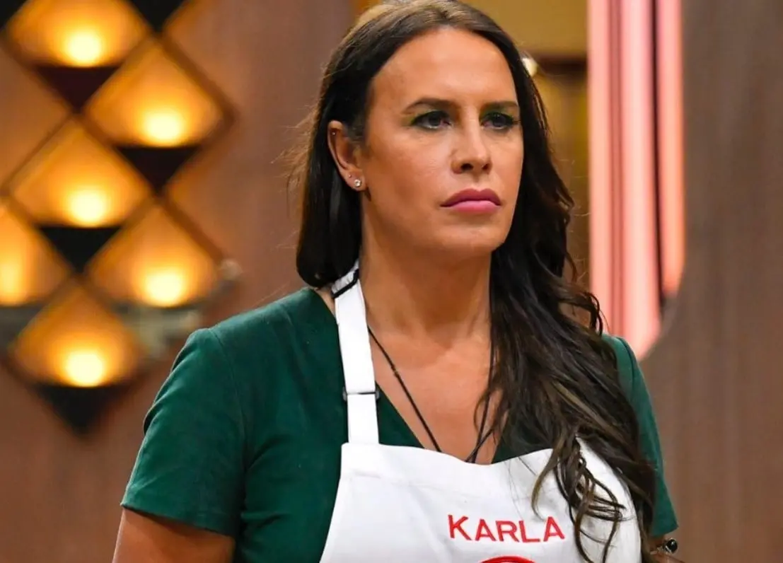 Se dio a conocer en México como Carlos Gascón gracias a telenovelas y películas, pero años después comenzó su proceso de reasignación de género y reapareció con el nombre de Karla.