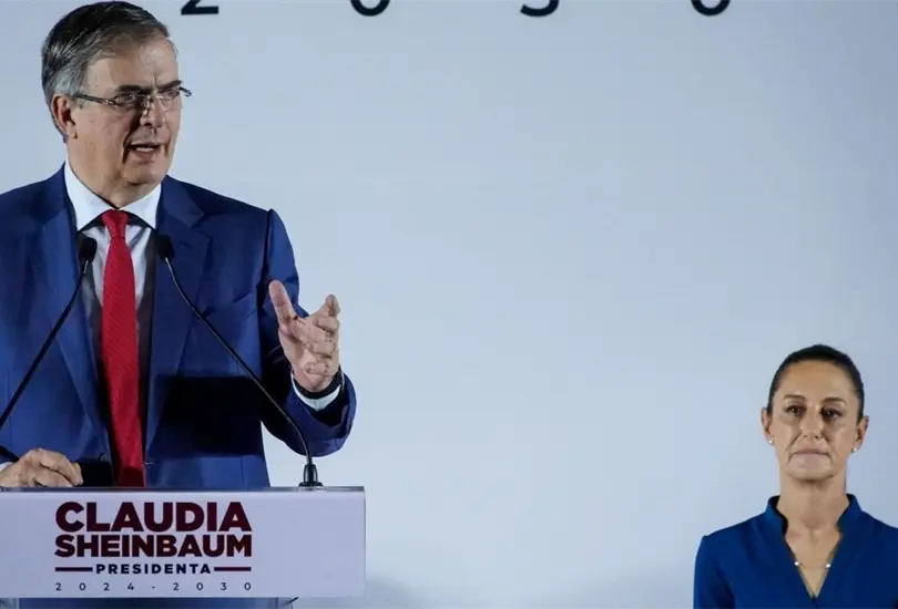 Claudia Sheinbaum, presidenta electa de México, y Marcelo Ebrard, quien será secretario de Economía, durante la presentación de la primer parte del nuevo gabinete. Claudia Sheinbaum, presidenta electa de México, y Marcelo Ebrard, quien será secretario de Economía, durante la presentación de la primer parte del nuevo gabinete.