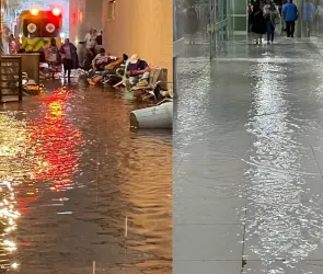 VIDEOS: Fuertes lluvias provocan inundaciones en hospitales y plazas comerciales en Mérida