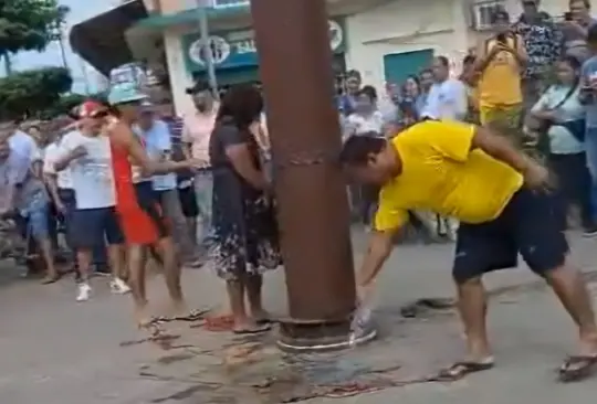 Linchan a dos mujeres que robaron local en Ecuador 