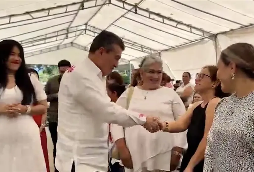 El gobernador Rutilio Escand&oacute;n entreg&oacute; recursos a mujeres emprendedoras vulnerables