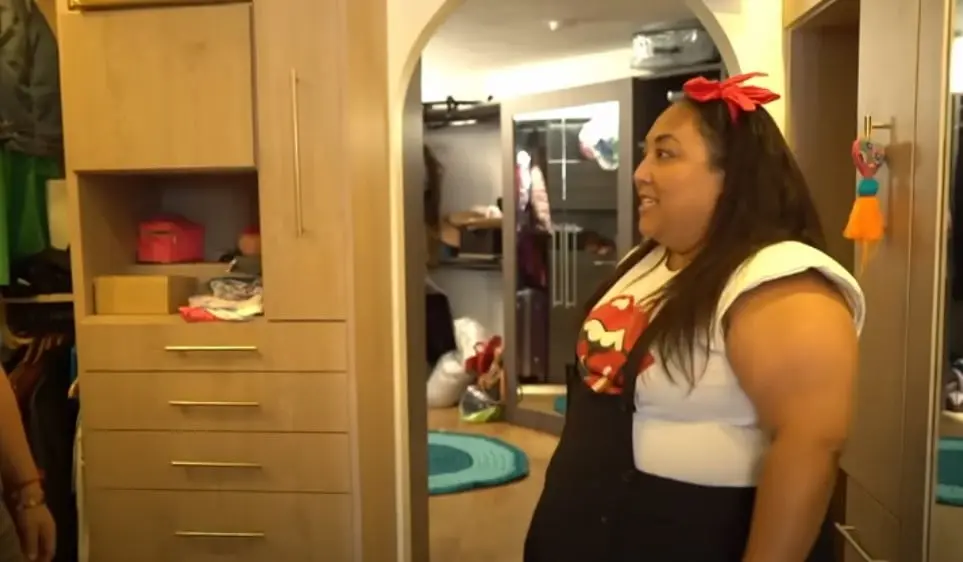 En otra ocasi&oacute;n, dio un recorrido completo por su casa para el canal de YouTube de Isabel Fern&aacute;ndez.