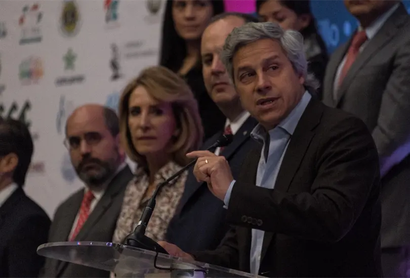 Claudio X. Gonz&aacute;lez rompe el silencio tras derrota de X&oacute;chitl G&aacute;lvez