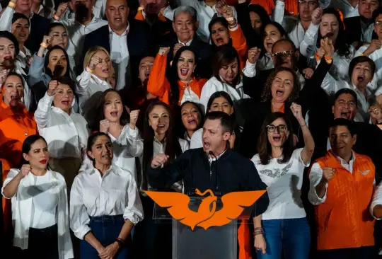 Colosio en su toma de protesta como candidato a Senador
