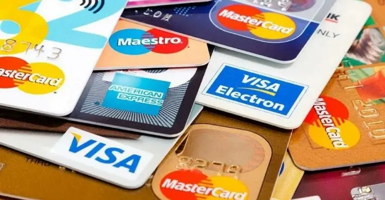 En las finanzas son pocas las personas que desean tener una tarjeta de crédito. Foto X: @EstaTodoBienOK