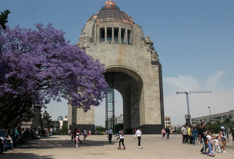 El Monumento de la Revoluci&oacute;n es uno de los lugares m&aacute;s frecuentados por turistas en la CDMX