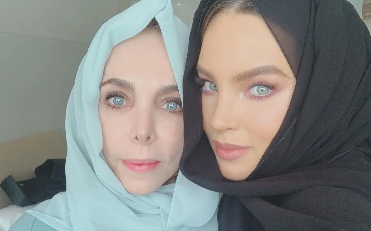 Belinda Schüll, mamá de Belinda