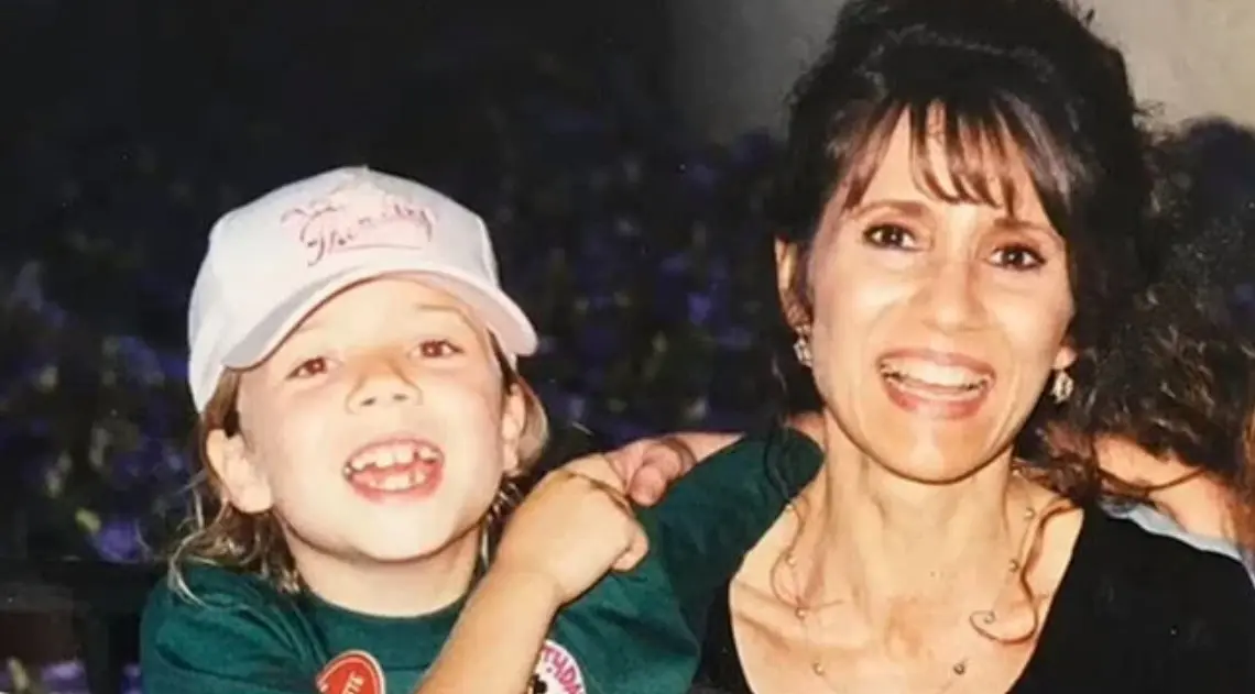 Debra McCurdy, mamá de Jennette McCurdy