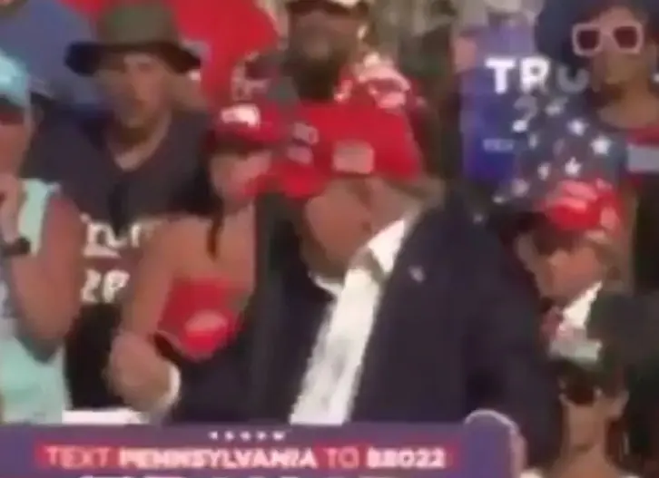 El expresidente sufri&oacute; una herida en su oreja derecha 