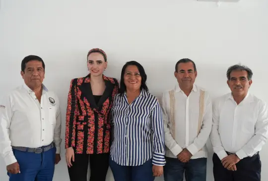 Altagracia Gómez recibe proyectos de desarrollo para Acapulco - Cortesía