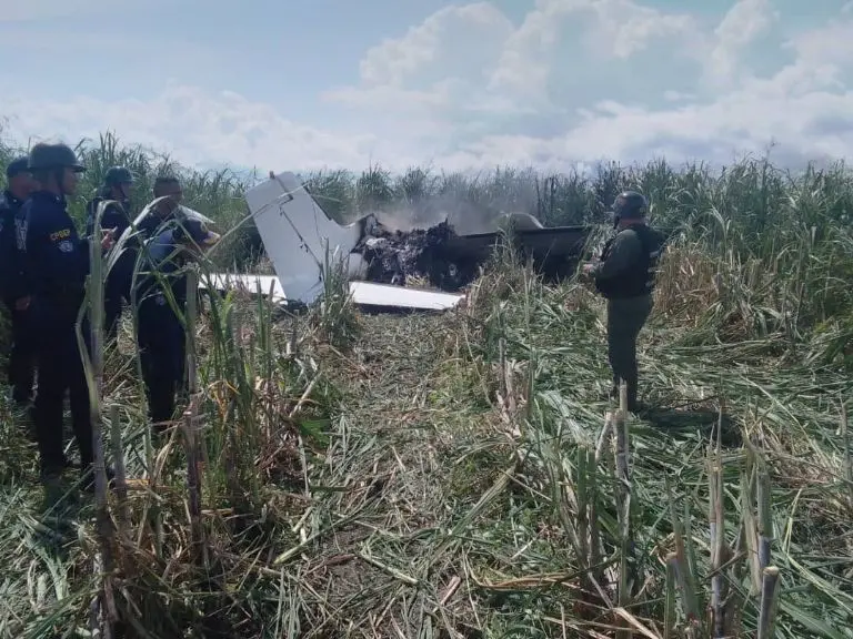 Mueren dos mexicanos en desplome de narcoavioneta en Venezuela - Cortesía