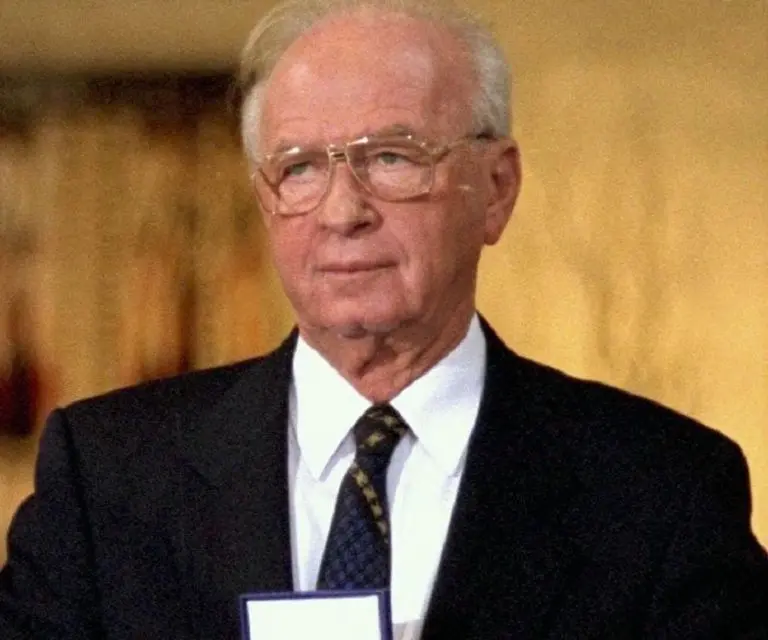 Yitzhak Rabin murió por las diferentes heridas perpetradas en élFoto: Especial