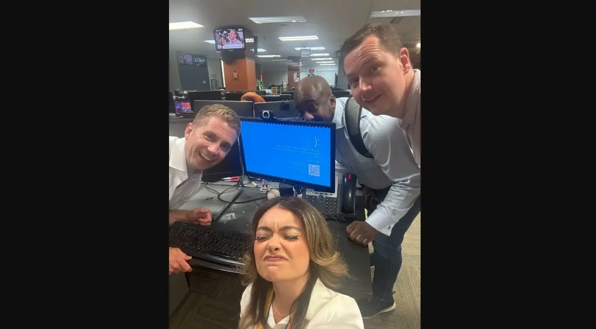 En México, Viva Aerobus alertó a sus pasajeros sobre las afectaciones del apagón informático.