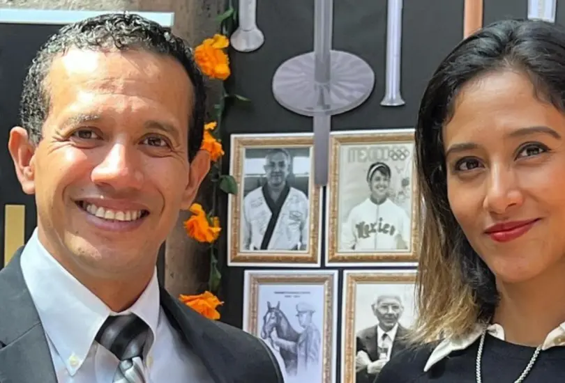 &Oacute;scar Salazar junto a su hermana Iridia, ambos medallistas para M&eacute;xico. 