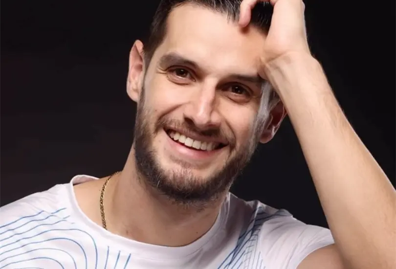 Adri&aacute;n Marcelo 
